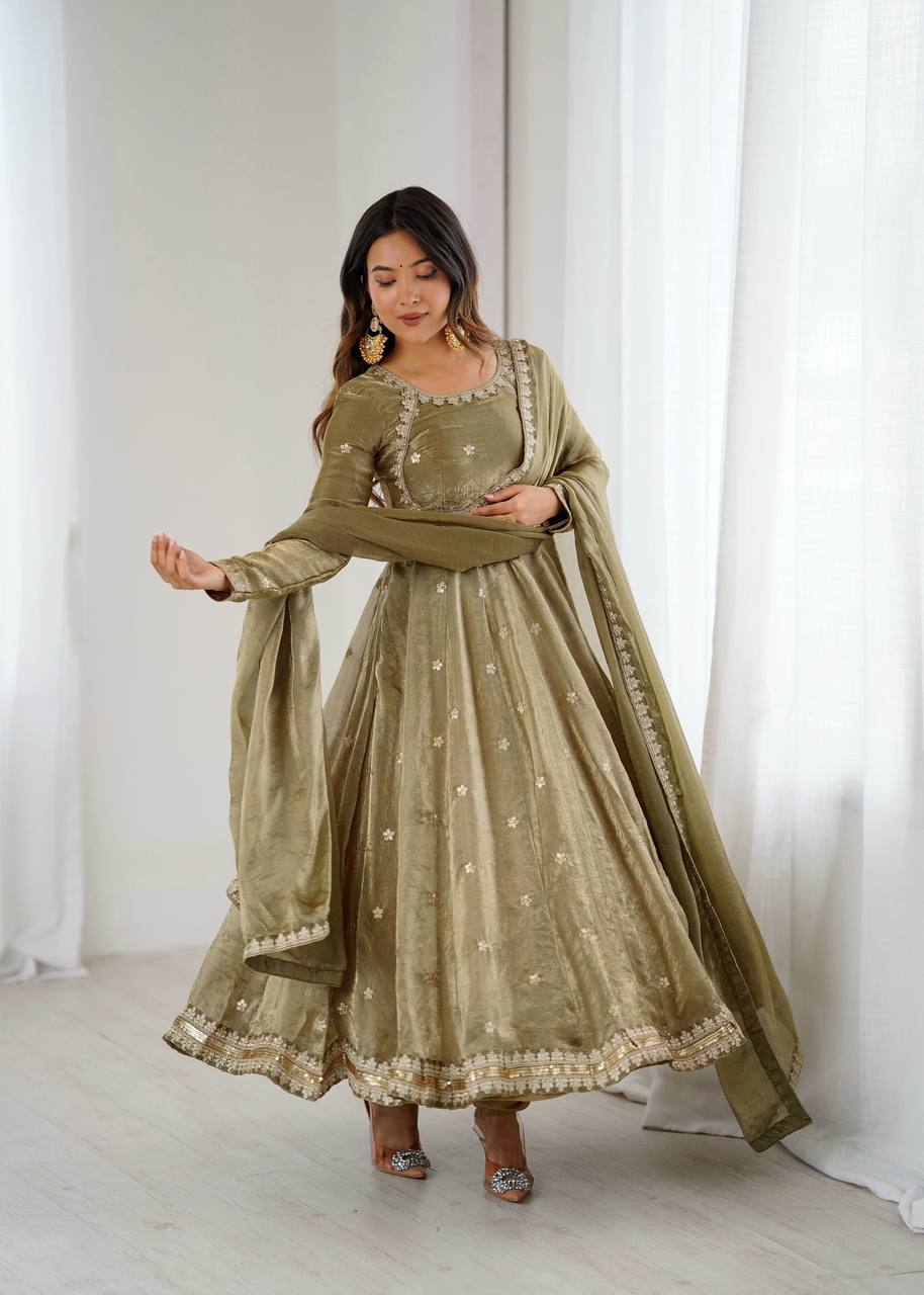 Elegant Fandy Silk Anarkali Suit Set with Dupatta