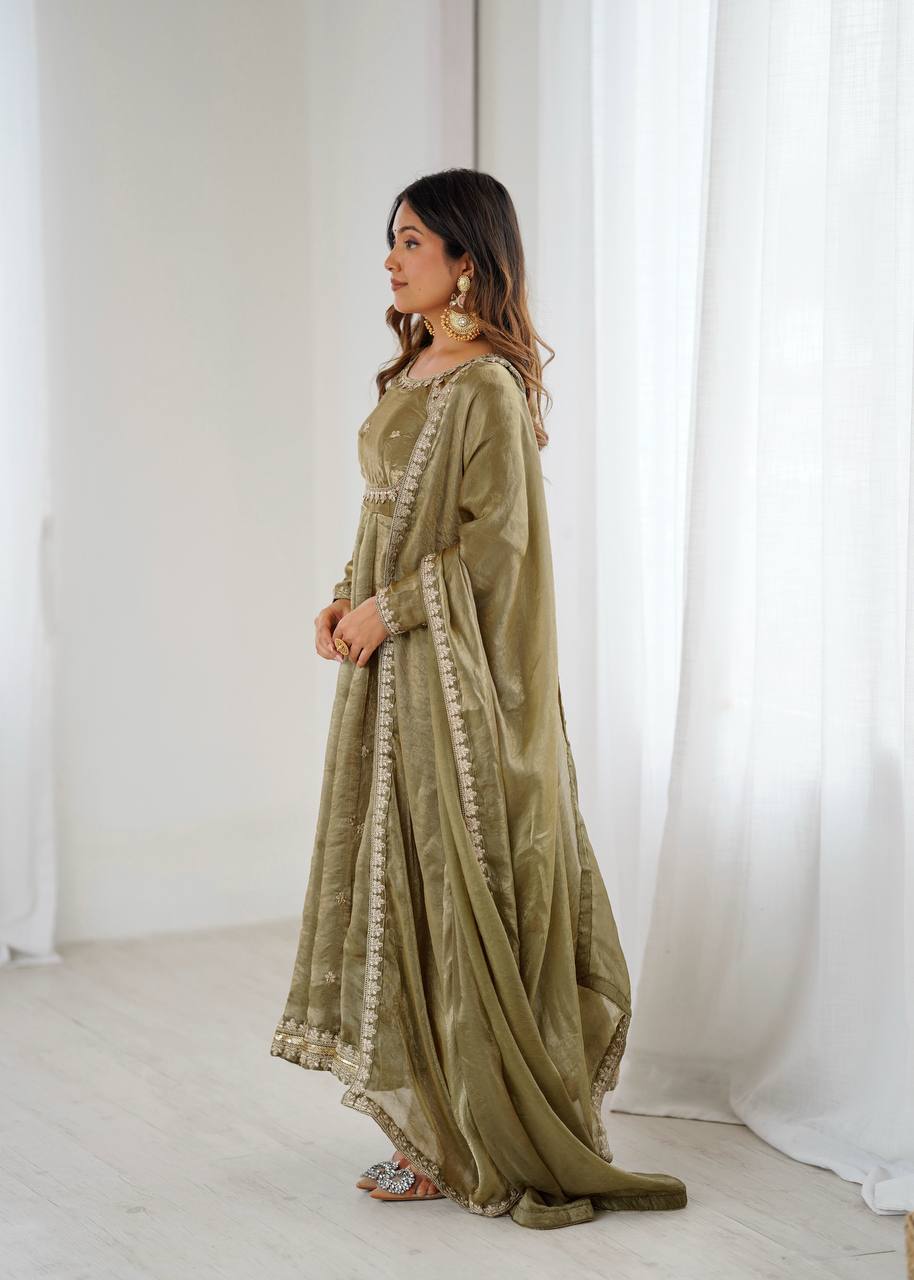 Elegant Fandy Silk Anarkali Suit Set with Dupatta