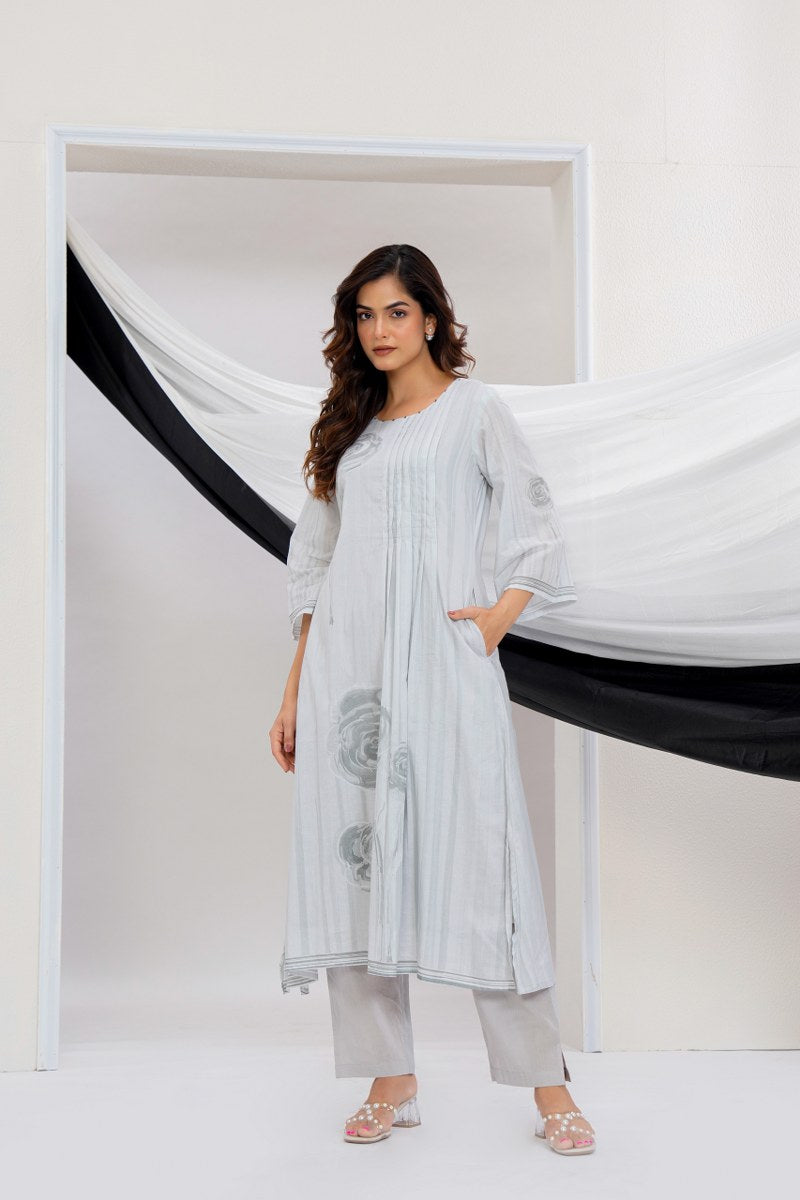 Lightweight Casual Outfit