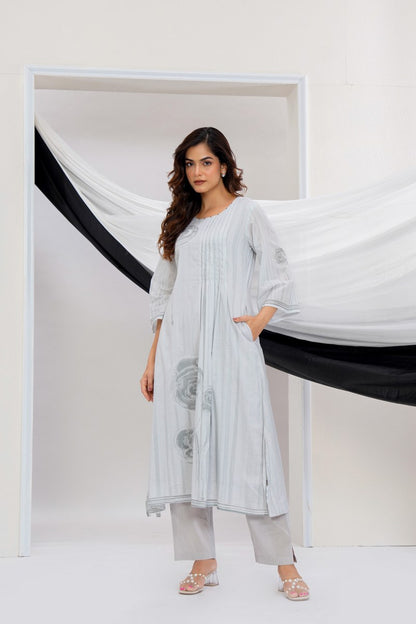 Lightweight Casual Outfit