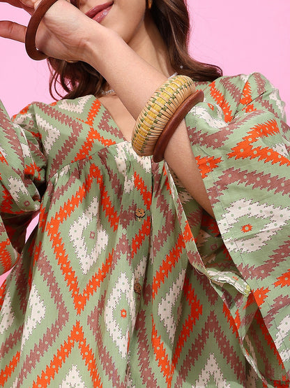 Women’s Printed Flared Sleeve Top