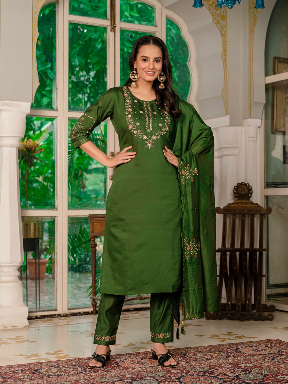 Stylist Kurti Set