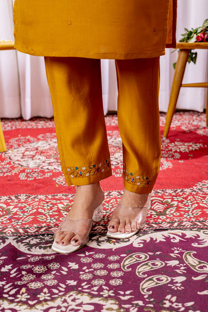 Elegant Straight Kurti Set