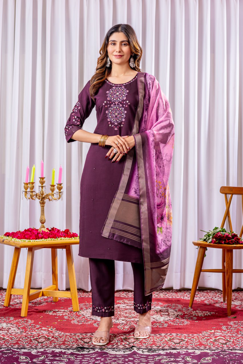 Elegant Straight Kurti Set