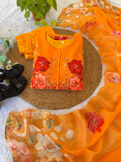 New yellow Party Wear Look Fox Georgette Gown