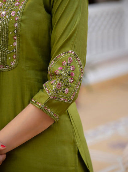 🌸 Designer Kurti Set with hand work 🌸