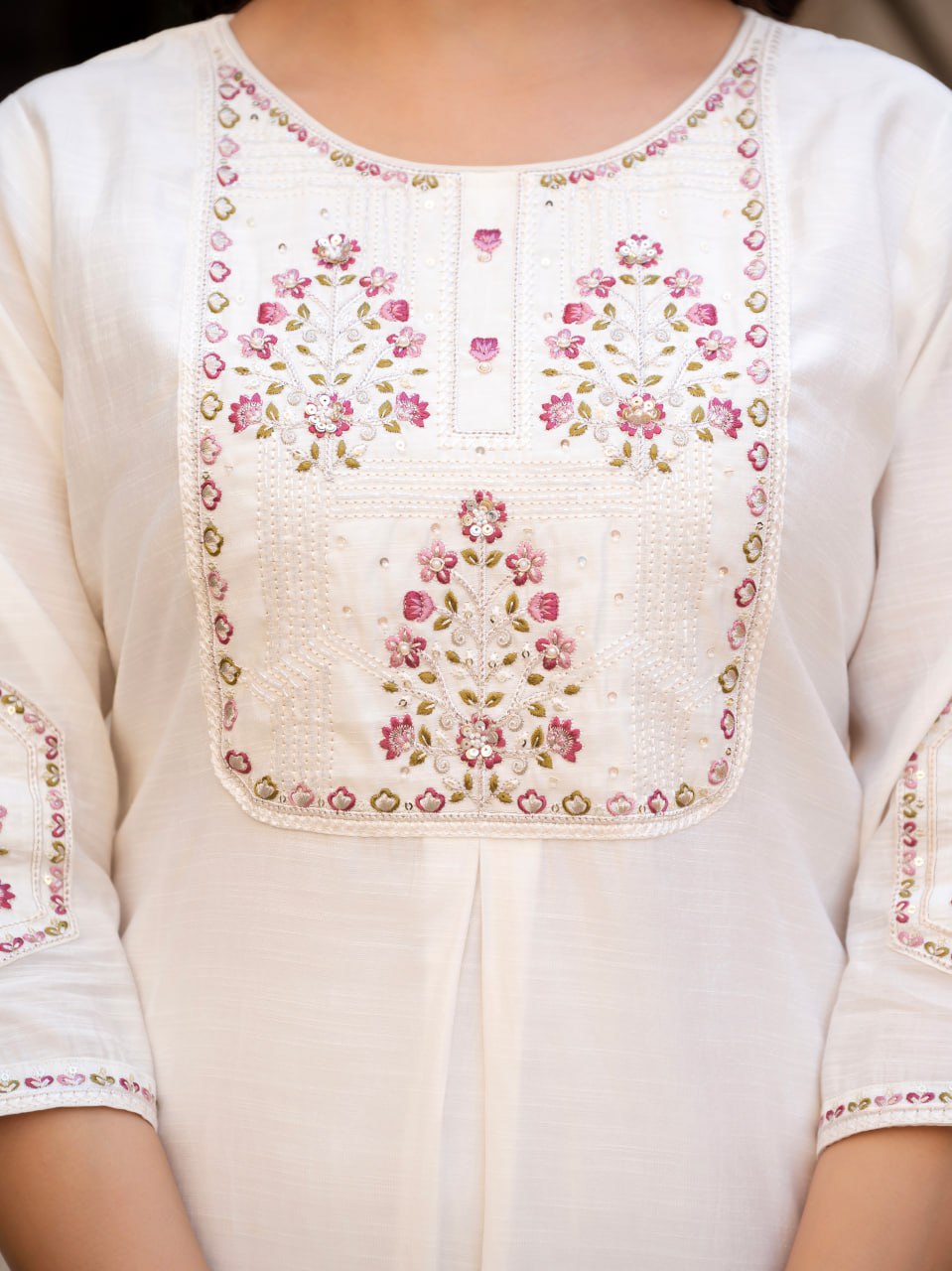 🌸 Designer Kurti Set with hand work 🌸