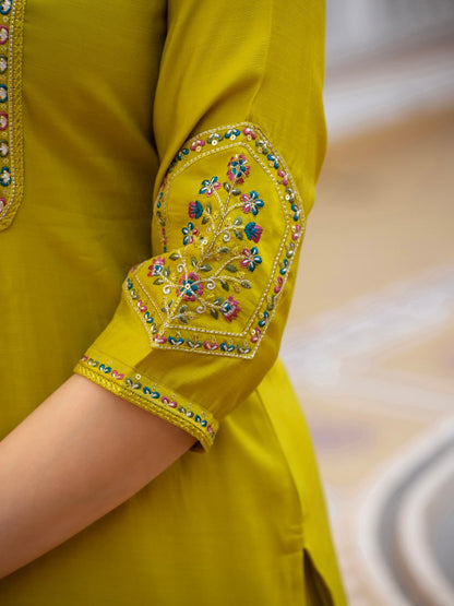 🌸 Designer Kurti Set with hand work 🌸