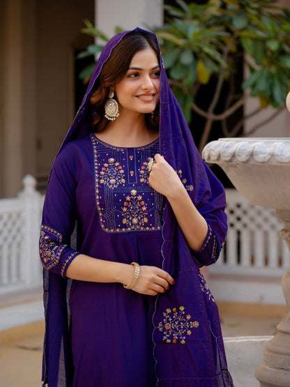 🌸 Designer Kurti Set with hand work 🌸