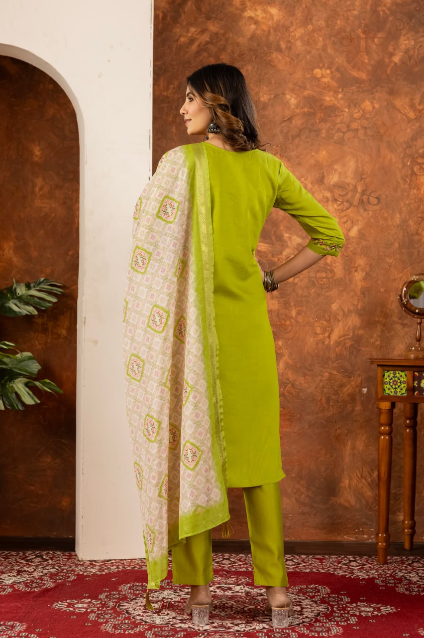 Designed Straight Kurti Pant Dupatta Set