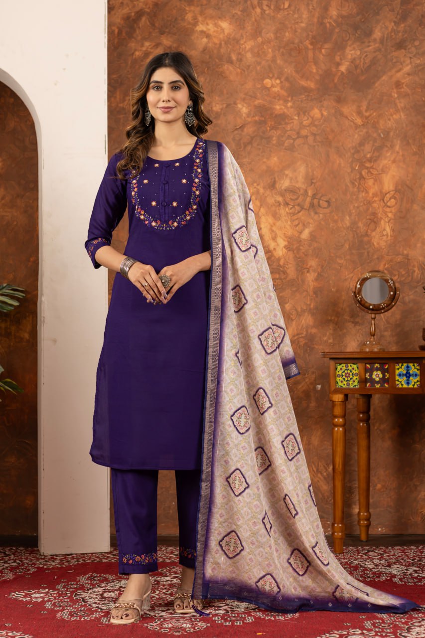 Designed Straight Kurti Pant Dupatta Set