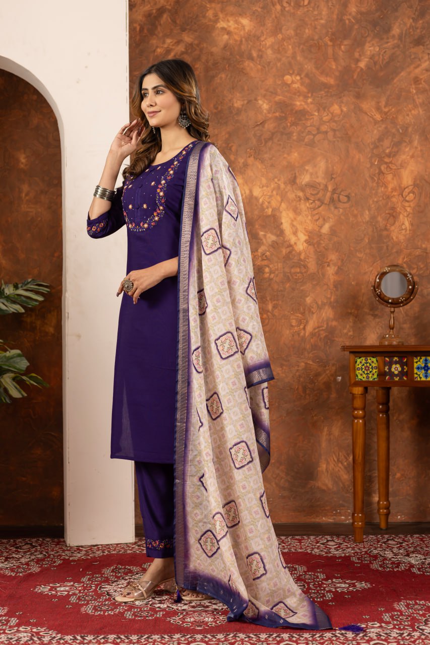 Designed Straight Kurti Pant Dupatta Set