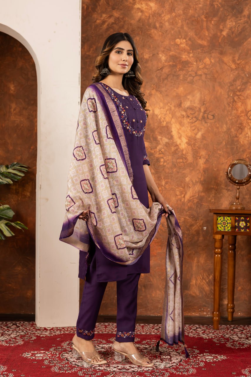 Designed Straight Kurti Pant Dupatta Set