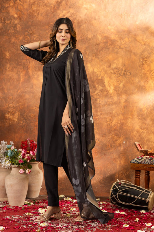 Elegant Straight Kurti Pant Dupatta Set
