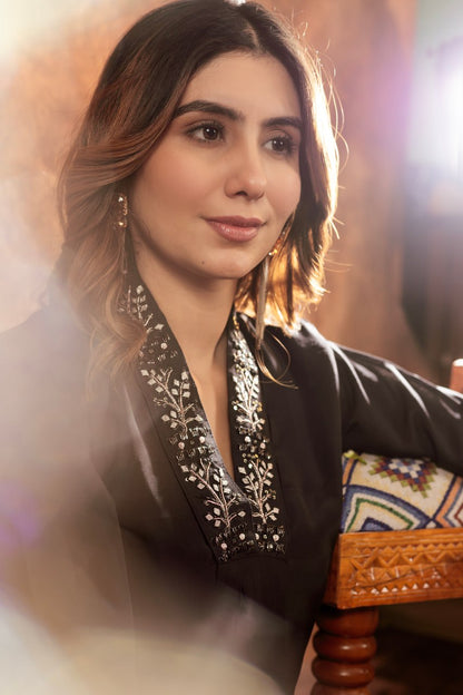 Elegant Straight Kurti Pant Dupatta Set