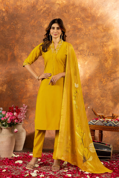 Elegant Straight Kurti Pant Dupatta Set