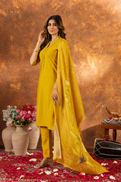 Elegant Straight Kurti Pant Dupatta Set