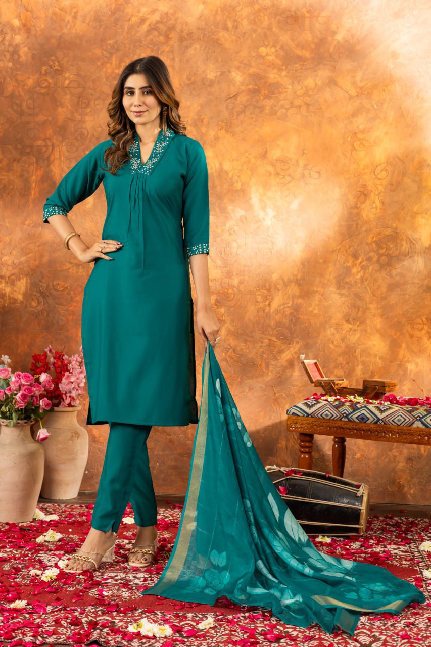 Elegant Straight Kurti Pant Dupatta Set