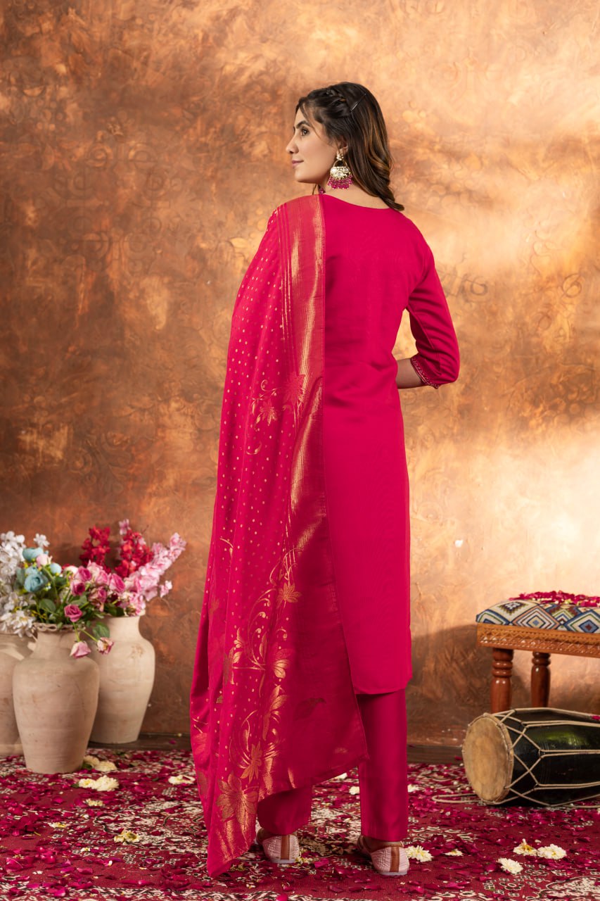 Effortless grace in our Straight Kurti Pant Dupatta set