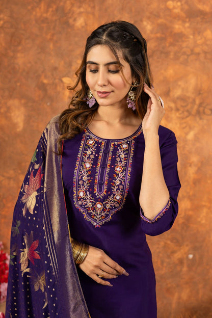 Effortless grace in our Straight Kurti Pant Dupatta set