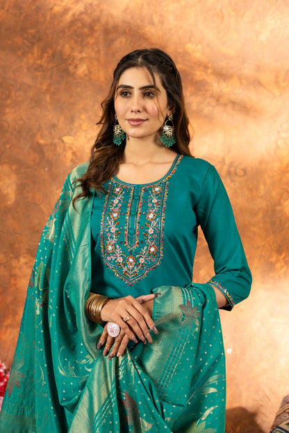 Effortless grace in our Straight Kurti Pant Dupatta set