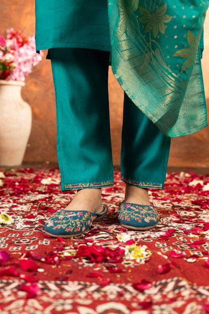 Effortless grace in our Straight Kurti Pant Dupatta set
