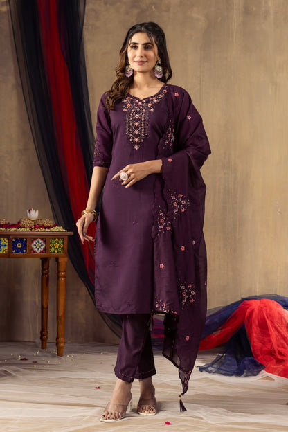 Elegant Straight Kurti Pant Dupatta Set