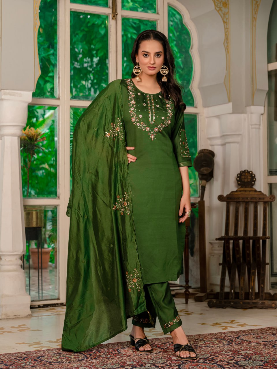Elegant Straight Kurti Pant Dupatta Set