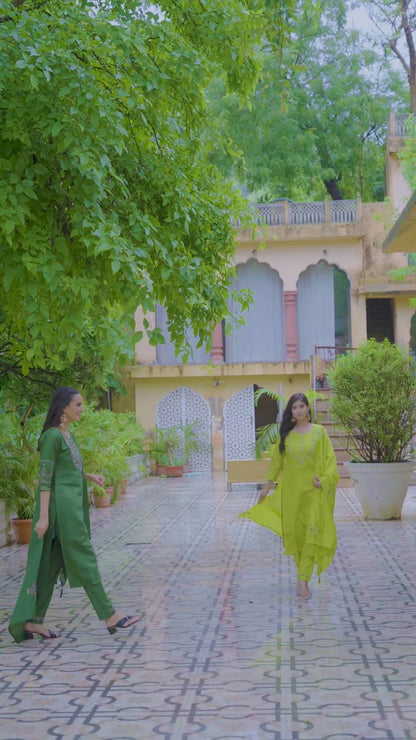 Elegant Straight Kurti Pant Dupatta Set